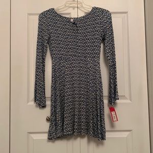 NWT $25 XHILARATION Blue & Off White Print Dress XS Stretchy